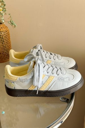 Women's 2025 New Versatile Soft Sole Sneakers - White Casual Kitty Training Shoes, Trendy Everyday Footwear
