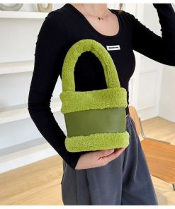 Women's 2025 Spring Summer Lamb Wool Bucket Bag, Color-Blocking Fluffy Handheld Plush Handbag