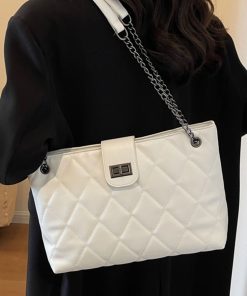 Women's 2025 Spring/Summer Korean Style Diamond Quilted Chain Tote Bag - Small Fragrant Design, Large Capacity Fashion Bag