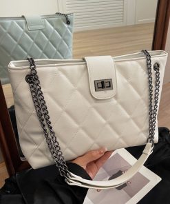 Women's 2025 Spring/Summer Korean Style Diamond Quilted Chain Tote Bag - Small Fragrant Design, Large Capacity Fashion Bag