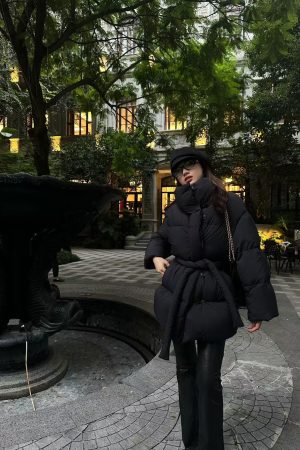 Women's 2025 Winter Short Down Jacket in Pumpkin/Black - Petite Fit, 90% White Duck Down, High-Quality Warmth, Trendy Style
