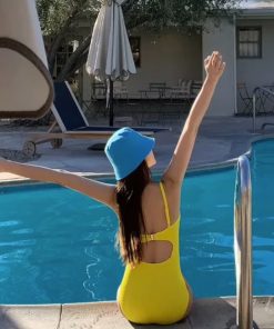 Women's Backless One-Piece Swimsuit - Sexy Solid Color, Slimming Tummy-Covering Design, Minimalist Style for Hot Springs