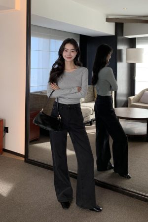 Women's Black Fleece-Lined Wide-Leg Jeans - Versatile Loose Straight Pants for Autumn and Winter Style