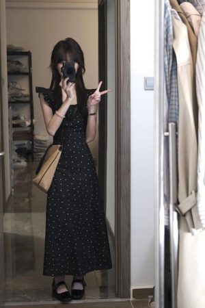 Women's Black Polka Dot Doll Collar Dress - Waist-Cinching, Elegant Long Summer Dress for Gentle Vacation Style