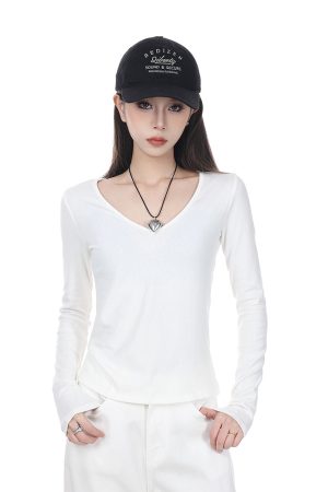 Women's Black V-Neck Fitted Long Sleeve Cotton Top - 2025 Spring Layering Essential for a Slimming Look