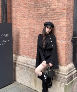 Women's Black Wool Beret Hat - Autumn Winter Leather Spliced Octagonal Painter Style, Versatile Pumpkin Hat for Chic Looks