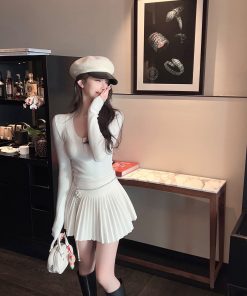 Women's Black Wool Beret Hat - Autumn Winter Leather Spliced Octagonal Painter Style, Versatile Pumpkin Hat for Chic Looks