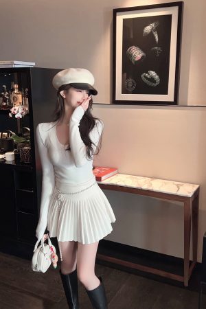 Women's Black Wool Beret Hat - Autumn Winter Leather Spliced Octagonal Painter Style, Versatile Pumpkin Hat for Chic Looks
