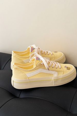 Women's Casual Thick-Soled White Sneakers - Breathable Canvas Shoes for Summer 2025, Trendy and Stylish Footwear