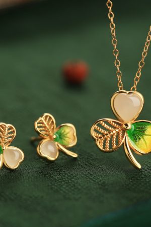 Women's Chinese Style Light Luxury Gold Inlaid Jade Clavicle Chain Necklace with Pure Silver Enamel Three-Leaf Clover Pendant