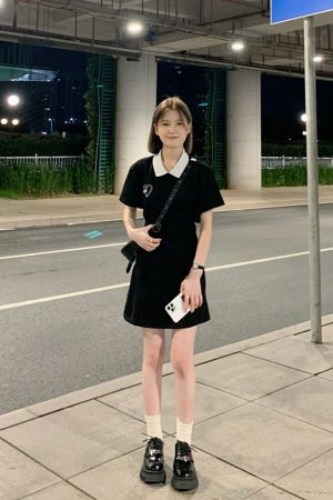 Women's College Style Black Dress - Waist-Cinching, Elegant A-Line with Polo Collar - Short Sleeve Petite Summer Dress