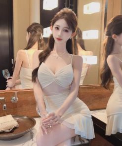 Women's Deep V-Neck Spaghetti Strap Mermaid Hem Dress - Slim Fit Waist-Cinching Evening Gown for Nightclub Wear