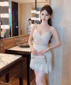 Women's Deep V-Neck Spaghetti Strap Mermaid Hem Dress - Slim Fit Waist-Cinching Evening Gown for Nightclub Wear