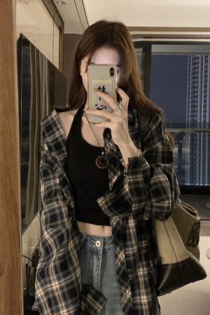 Women's Early Spring American Retro Long Sleeve Plaid Shirt - Trendy Mid-Length Jacket for Petite Sizes in Spring and Autumn