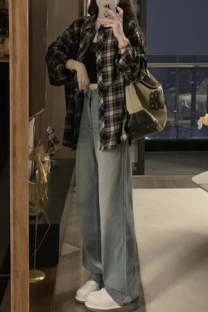 Women's Early Spring American Retro Long Sleeve Plaid Shirt - Trendy Mid-Length Jacket for Petite Sizes in Spring and Autumn