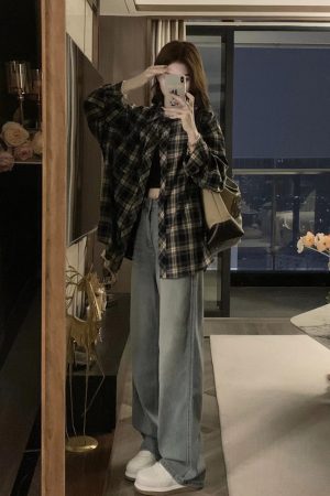 Women's Early Spring American Retro Long Sleeve Plaid Shirt - Trendy Mid-Length Jacket for Petite Sizes in Spring and Autumn