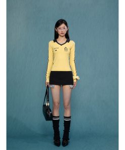 Women's Elegant V-Neck Slim Long Sleeve Top - 2025 Spring Autumn Shoulder T-Shirt, Perfect Base Layer for Casual and Chic Looks