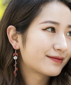 Women's Ethnic Style Super Long Red Agate Drop Earrings with Shell Flower Accent - Unique Face-Slimming Accessories