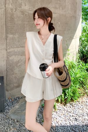 Women's Fake Two-Piece Spliced Sleeveless Vest Set - Stylish Summer 2025 French Fashion with Trendy Shorts