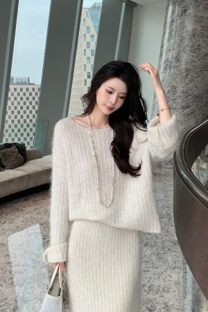 Women's French Alpaca Wool Knitted Sweater with Slightly Flared Sleeves - Elegant Winter Fashion