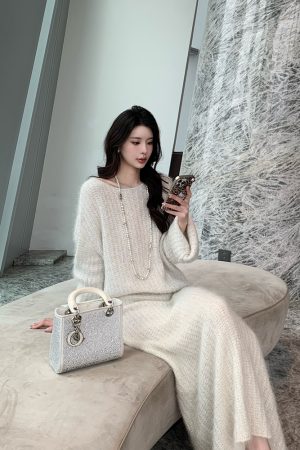 Women's French Alpaca Wool Knitted Sweater with Slightly Flared Sleeves - Elegant Winter Fashion