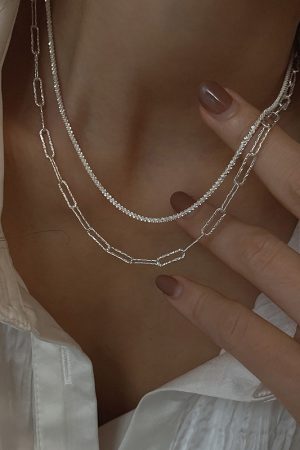 Women's Geometric Ring Necklace - Minimalist Light Luxury Clavicle Chain, 2025 New Style, Niche Design for Modern Elegance