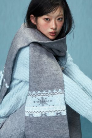 Women's Gray Cashmere Scarf - High-End Winter Accessory in Solid Color, 2025 Korean Style for Cozy Atmosphere