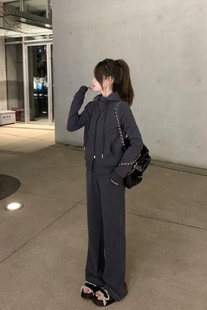 Women's Gray Casual Sports Suit - Hooded Sweatshirt & Pants Two-Piece Set for Autumn/Winter, Cozy & Stylish Activewear