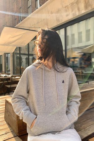 Women's Gray Fleece-Lined Shoulder Hoodie, Loose Fit Korean Style Jacket for Autumn and Winter