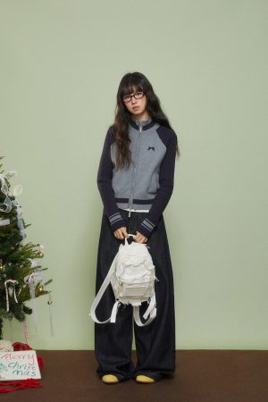 Women's Gray Knitted Cardigan - Stylish and Unique Sweater Coat for Autumn and Winter Fashion