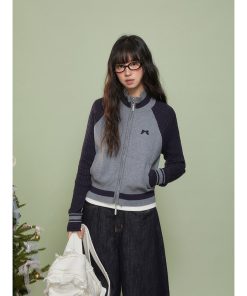 Women's Gray Knitted Cardigan - Stylish and Unique Sweater Coat for Autumn and Winter Fashion