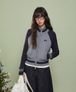 Women's Gray Knitted Cardigan - Stylish and Unique Sweater Coat for Autumn and Winter Fashion