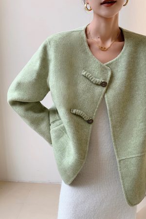 Women's Green Double-Sided Wool Coat, Buttoned, Round Neck, Loose Fit, Elegant Short Outerwear for Autumn and Winter