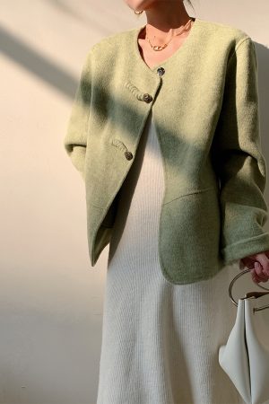 Women's Green Double-Sided Wool Coat, Buttoned, Round Neck, Loose Fit, Elegant Short Outerwear for Autumn and Winter