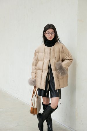 Women's High-End Collarless Short Down Jacket with Fox Fur Trim - 90% White Duck Down - Chic Chinese Style for Winter