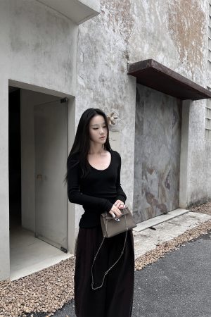 Women's High-Quality Wool Blend Long Sleeve T-Shirt - Spring/Summer Base Layer, Versatile Outerwear, Essential Fashion Top