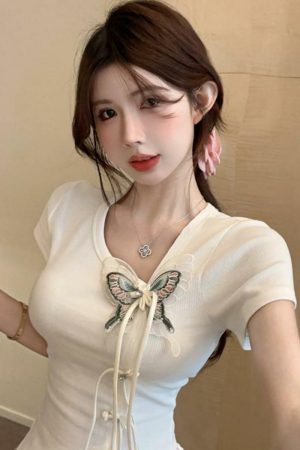 Women's Irregular Button Tassel Slim Fit T-Shirt in Chinese Style with Butterfly Decor - Summer Short Sleeve Top