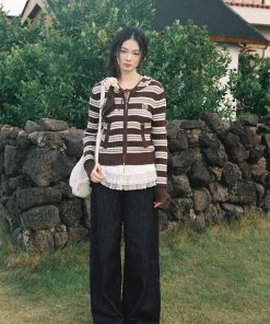 Women's Knitted Cardigan - Short Sweater Jacket for Autumn/Winter 2025, Stylish Knit Top for Cozy Layering