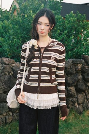 Women's Knitted Cardigan - Short Sweater Jacket for Autumn/Winter 2025, Stylish Knit Top for Cozy Layering