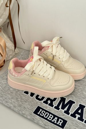 Women's Korean Style Chic Platform Sneakers - Thick-Soled White Casual Shoes for Spring 2025, Versatile Niche Design