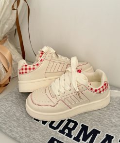 Women's Korean Style Chic Platform Sneakers - Thick-Soled White Casual Shoes for Spring 2025, Versatile Niche Design
