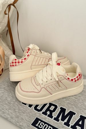 Women's Korean Style Chic Platform Sneakers - Thick-Soled White Casual Shoes for Spring 2025, Versatile Niche Design