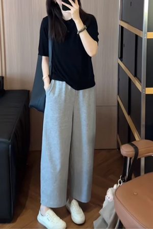 Women's Korean Style Slim-Fit Lapel Top and Age-Reducing Wide-Leg Pants Two-Piece Set - Summer 2025 Fashion Outfit