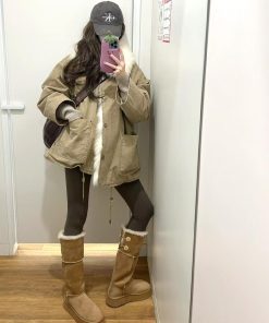 Women's Korean-Style Warm Winter Cotton Jacket with Fur Collar and Multi-Pocket Design