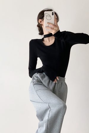 Women's Long Sleeve Fleece Hollowed-Out U-Neck Halter Top - Comfortable Slim Fit Shirt for Casual Wear
