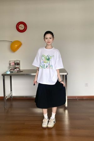 Women's Loose Fit Green Butterfly Print T-Shirt with Letter Print, American Style Round Neck, Short Sleeve, Y2K Fashion