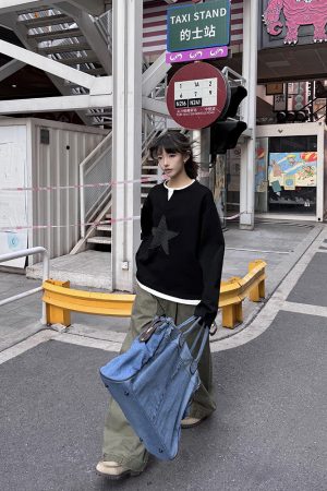 Women's Loose-Fit Long Sleeve T-Shirt with Fake Two-Piece Design and Star Patch - Trendy Spring and Autumn Top