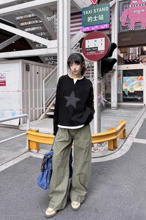 Women's Loose-Fit Long Sleeve T-Shirt with Fake Two-Piece Design and Star Patch - Trendy Spring and Autumn Top