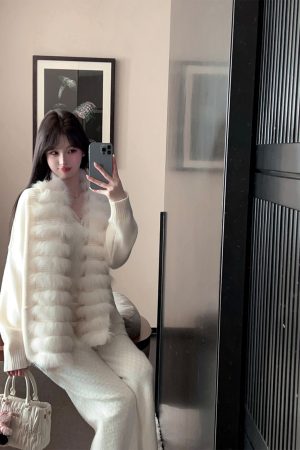 Women's Loose White Knitted Cardigan with Real Fox Fur Collar - Thick Winter Sweater Jacket