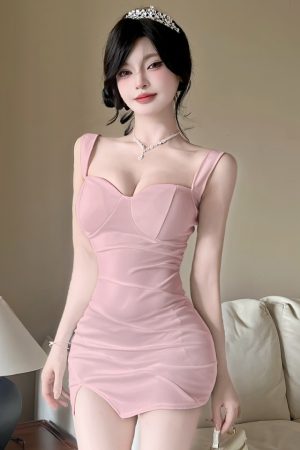 Women's Low-Cut Deep V-Neck Bodycon Slip Dress - Slim Fit Waist-Cinching Nightclub Style for a Sexy Look